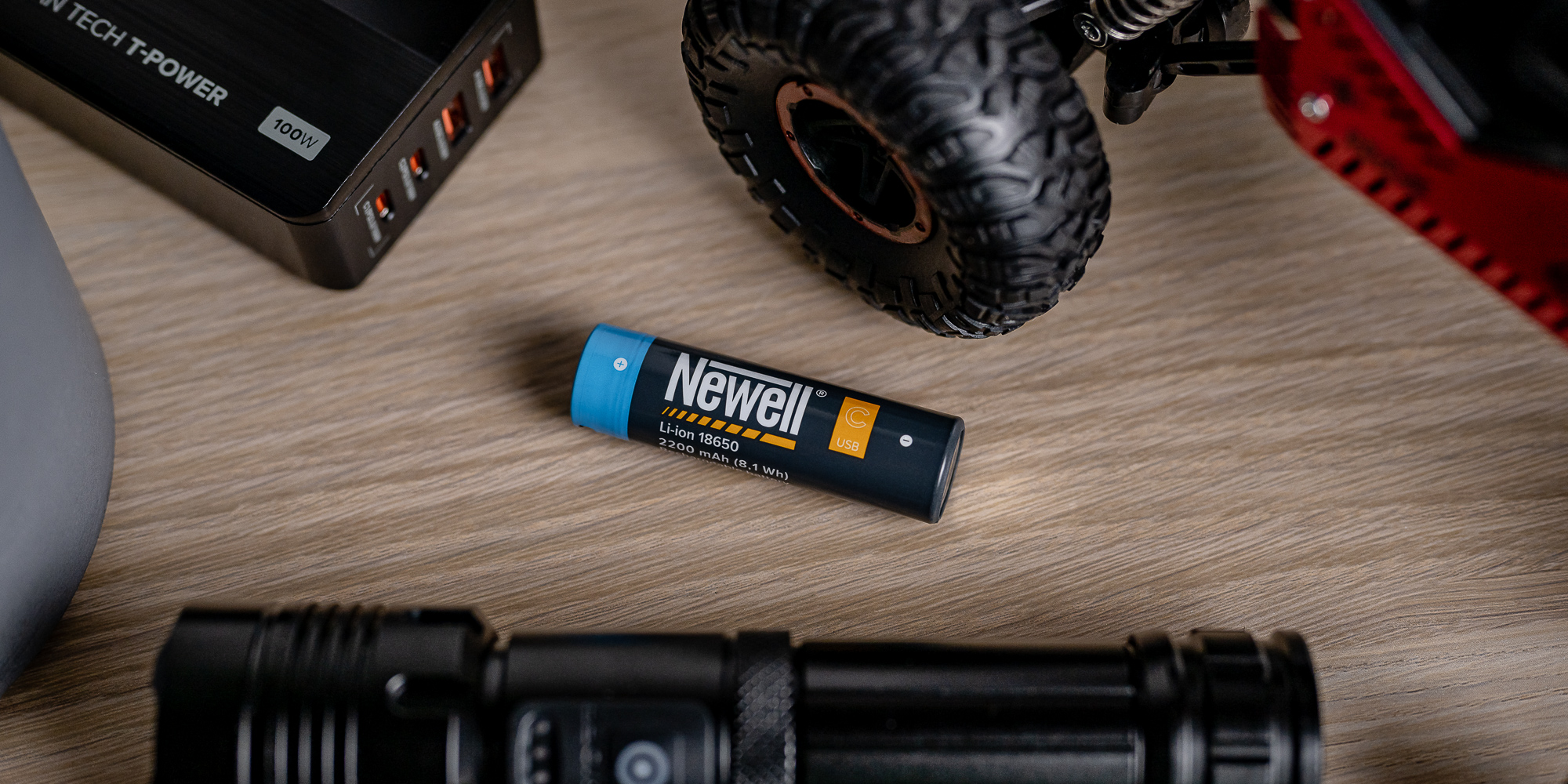 Akumulator Newell 18650 USB-C 2200 mAh